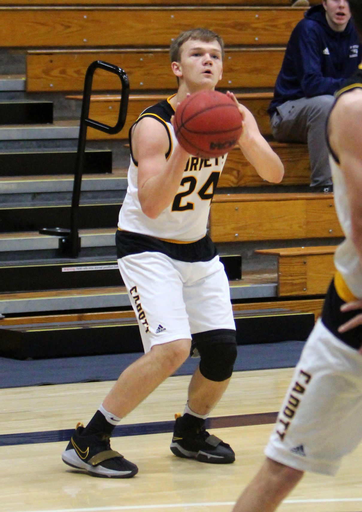 Cadott vs Elmwood/Plum City at UW-Stout 12-1-18